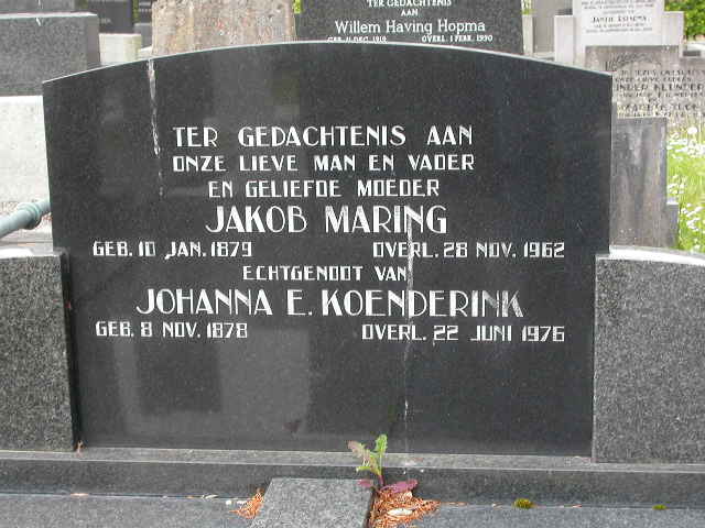 grafsteen van jacob maring en johanna e. koenderink.